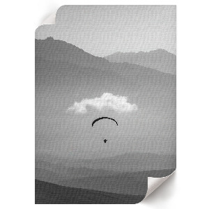 Retro plagát s motívom paraglidingu v horách