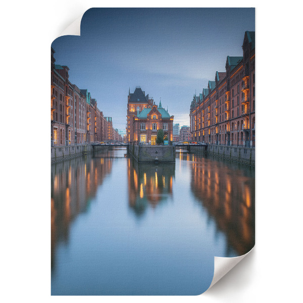 Retro plagát Mesto večer