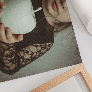 Plagát na stenu Dievča s jablkom